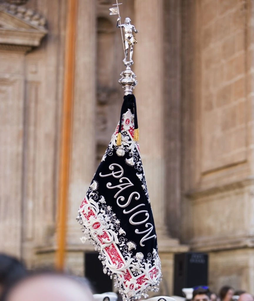 Banderín oficial de Pasión de Linares